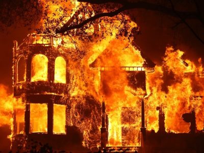 ST. HELENA, CALIFORNIA - SEPTEMBER 27: The Glass Mountain Inn burns as the Glass Fire moves through the area on September 27, 2020 in St. Helena, California. The fast moving Glass fire has burned over 1,000 acres and has destroyed homes. Much of Northern California is under a red flag warning for high fire danger through Monday evening. (Photo by Justin Sullivan/Getty Images)